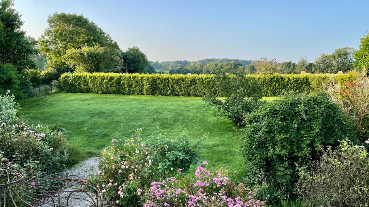 Chez Nosch Bed & Breakfast Plouegat-Guerand Exterior foto